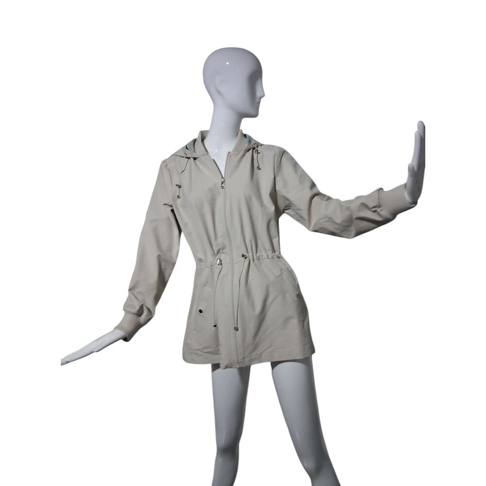 Bernardo Quiet Luxury Women's size Medium Lightweight‎ Hooded Jacket Preppy